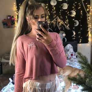 CROPPED DISTRESSED REBEL MAUVE PINK SLEEP SHIRT